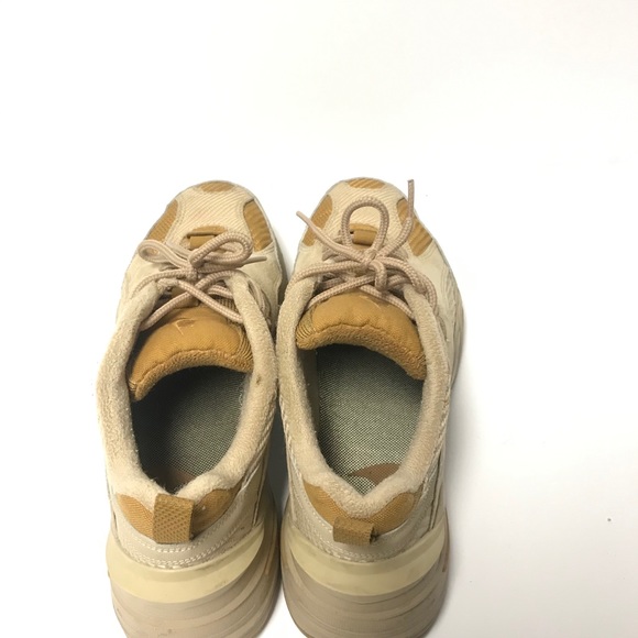 Nike Air Monarch - Picture 3 of 4